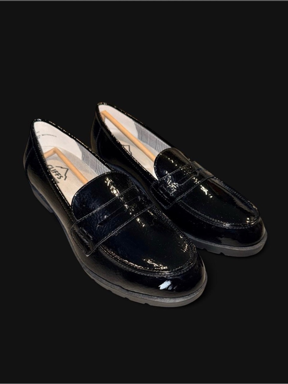 Cliffs By White Mountain Galah Penny Loafer